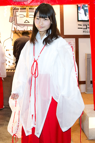 袁娅维新单曲《Trust Myself》上线 搭档格莱美提名新贵Gallant【2026世界杯,世界杯买球网站,世界杯投注,世界杯外围买球,世界杯竞猜】(图2) 2026世界杯,世界杯买球网站,世界杯投注,世界杯外围买球,世界杯竞猜